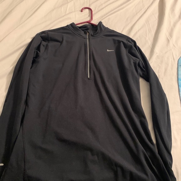 Nike pullovers - Picture 3 of 5